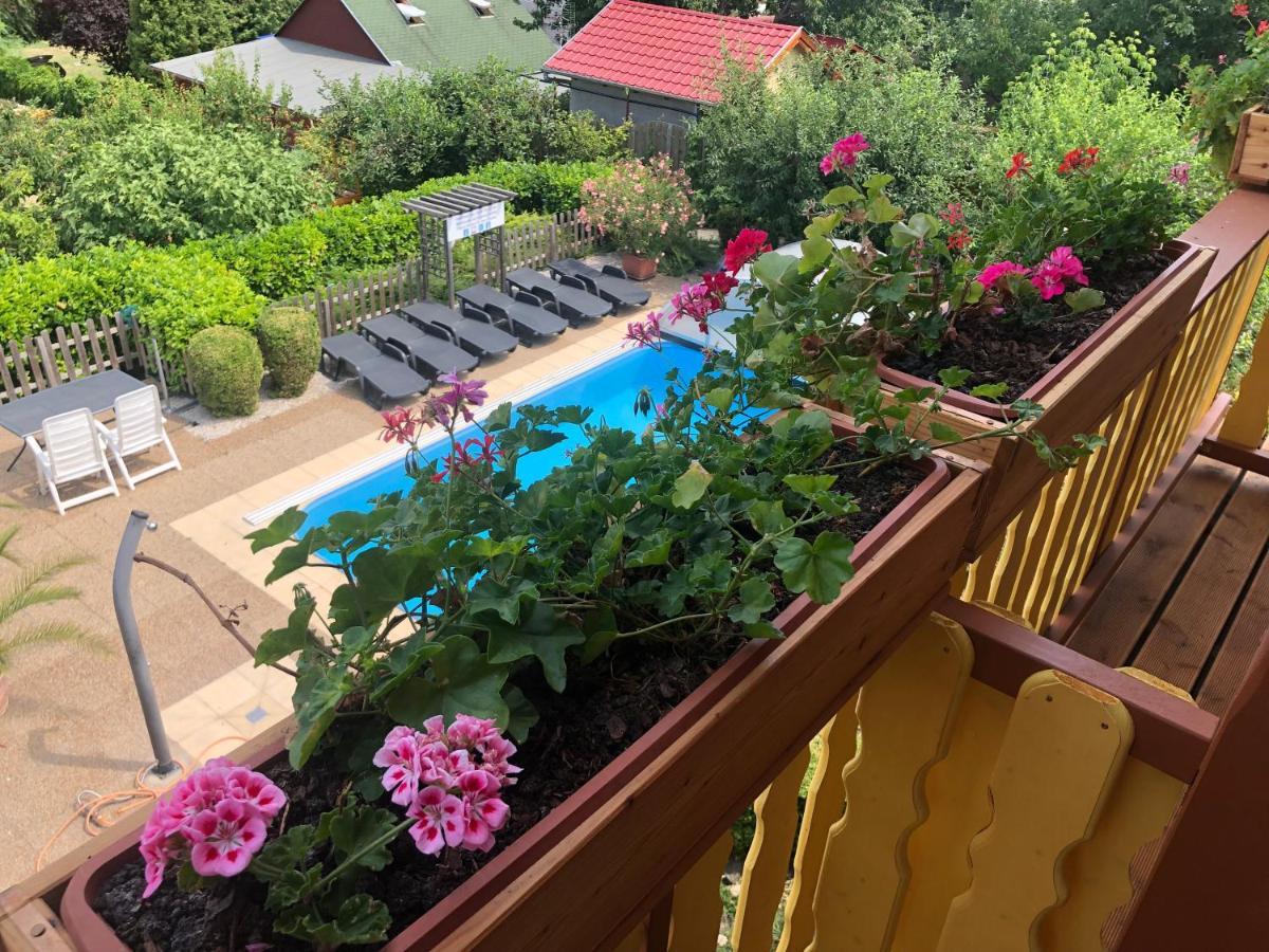 Hotel Haus Marika Siófok Exterior foto
